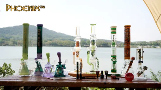 Elf Silicone Pipe with Glass Bowl Mixed Color Hookah Smoking Water Pipes in Stock Factory Wholesale